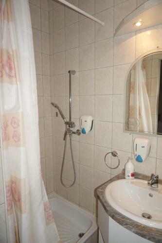 Hostal Hotel Ajka