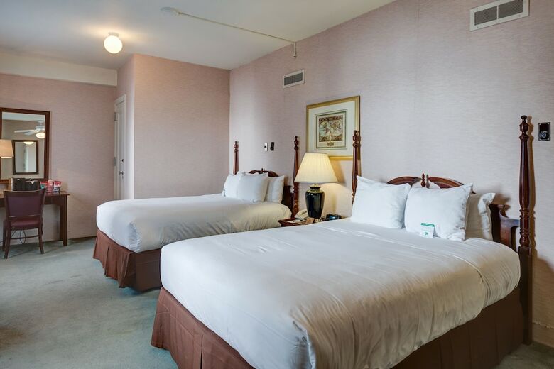 Hotel Missouri Athletic Club