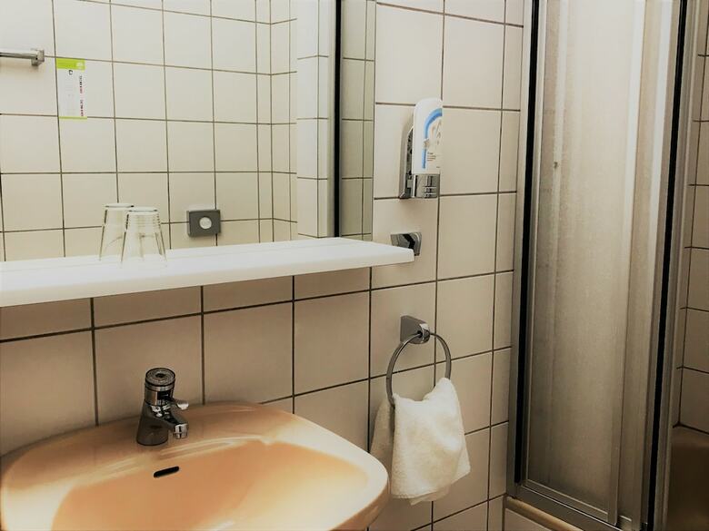 Hostal Hotel Senator