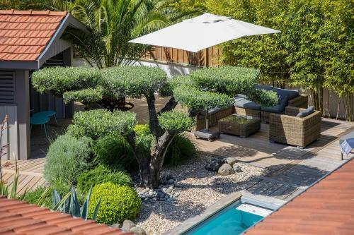 Villa Mooreva Lodge - Services, Climatisation, Piscine Chauff�e, Plage � 80m