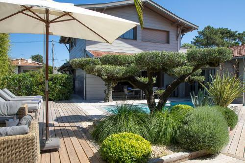 Villa Mooreva Lodge - Services, Climatisation, Piscine Chauff�e, Plage � 80m
