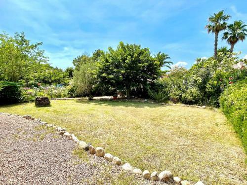 Majestic Villa In Lecci With Garden