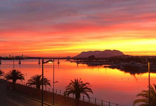 Hostal La Terrazza Guesthouse