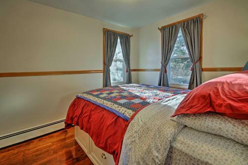 Dunrovin Family Retreat Buzzards Bay Home With View