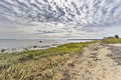 Mattapoisett House With 7 Acres And Private Beach
