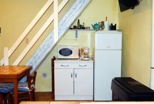 Maison D'une Chambre Avec Jardin Clos A Dompnac