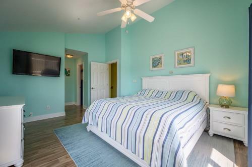 The Palms Oceanside 4 Bed, Beach Gear, Pool, Near Beach