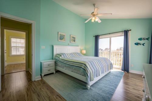 The Palms Oceanside 4 Bed, Beach Gear, Pool, Near Beach