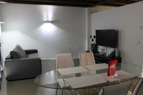 Apartaments Y Habitacions Entre Volcans