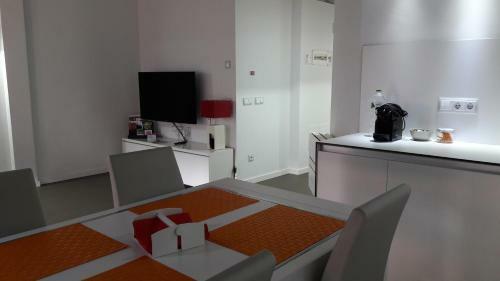 Apartaments Y Habitacions Entre Volcans