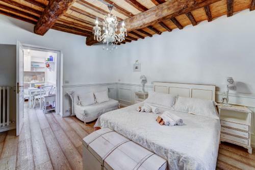 Apartamento La Casa Bianca With A View And Park Included