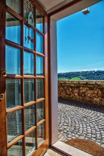 Apartamento La Casa Bianca With A View And Park Included