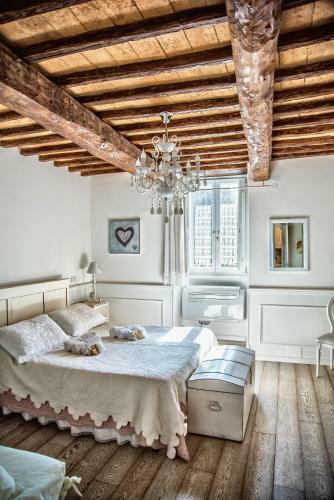 Apartamento La Casa Bianca With A View And Park Included