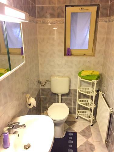 Villa Sebesty�n Apartments