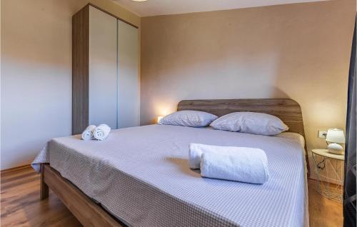 Awesome Apartment In Pula With Wifi And 5 Bedrooms