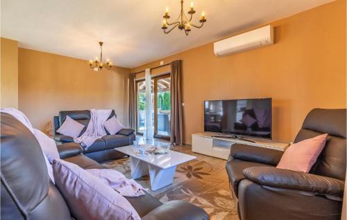 Awesome Apartment In Pula With Wifi And 5 Bedrooms