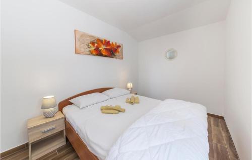Nice Apartment In Pula With Wifi And 2 Bedrooms