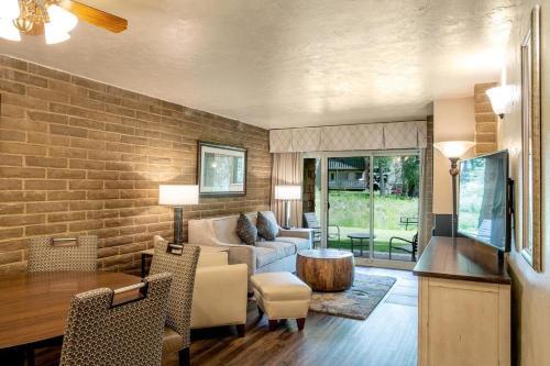 Hotel Vail Luxury Condos At Sandstone Creek