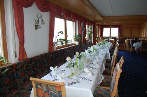 Hotel Gstatsch