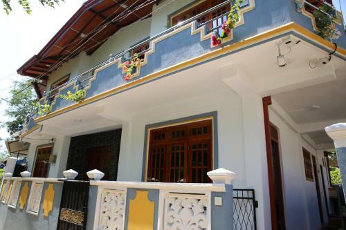 Hostal Rathnapala Guest