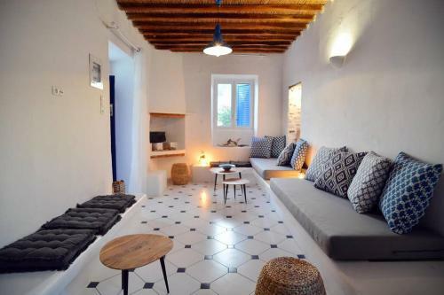 Barabas's Home - Traditional Home In Galissas