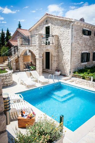 Villa Kameni Dvori