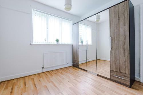 Apartamento Spacious & Luxurious, Peaceful Modern 3 Bed Home