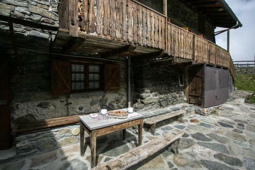 Tipica Casa Di Montagna In Loc. Melignon ? Rhemes