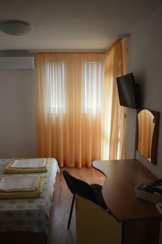 Hostal Yanis