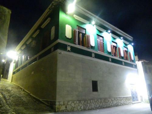 Hostal Vienna Story Guesthouse