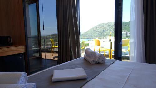 Valmar Hotel