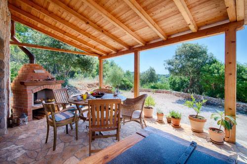 Villa Olive Grove House