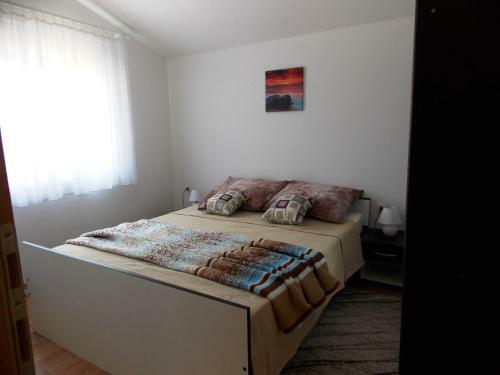 Apartment Vir
