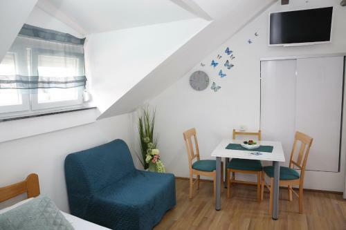 Apartments Stonehouse