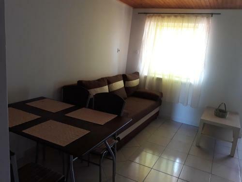 Csal�di Apartman Balatonkereszt�ron