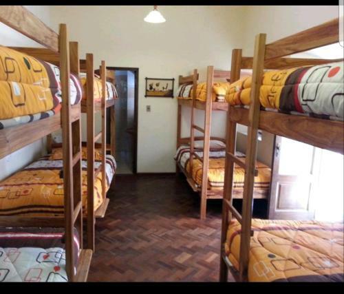 Albergue Villa Oropeza Guest House