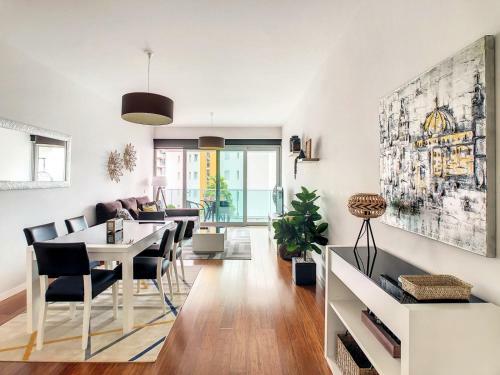 Alameda Apartment By Mhm