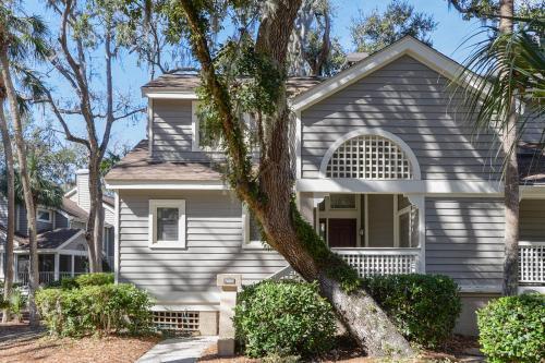 Villa 7602 Huntington