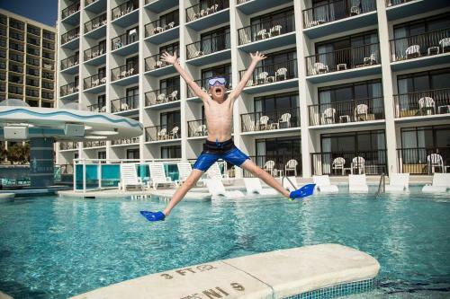 Aparthotel Ocean Escape Condos By Landmark Resort
