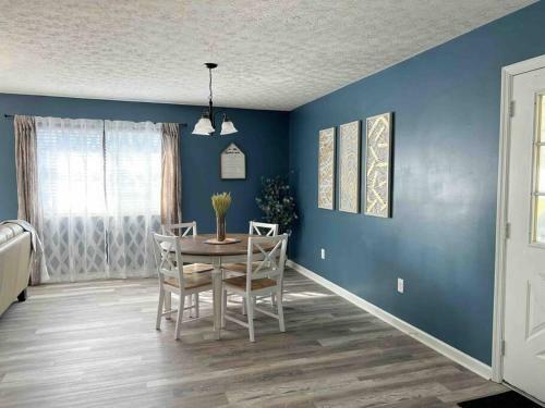 New Cozy Cottage 4 Mins Away From Douglas Lake