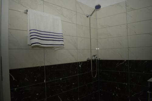 Sea View Apartment In Vlore - 008