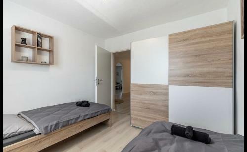 Smith Apartment