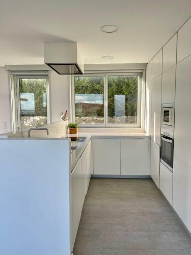 Espectacular Chalet En Corrubedo Con Vistas Al Mar