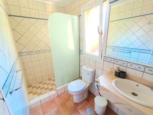 Wonderful Villa With Pool 150 Mt From The Sea