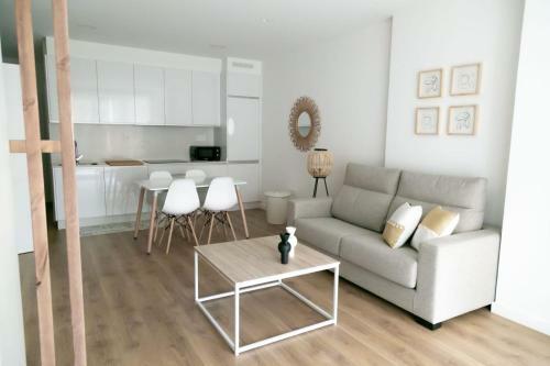 Apartamentos Mareira (con Garaje)