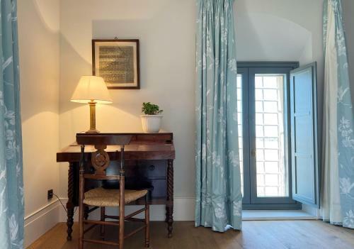 Bed & Breakfast Castillo De Corvinos