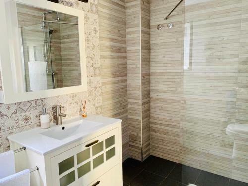 Apartamento de Lujo En Jerez, Wifi Y Parking.