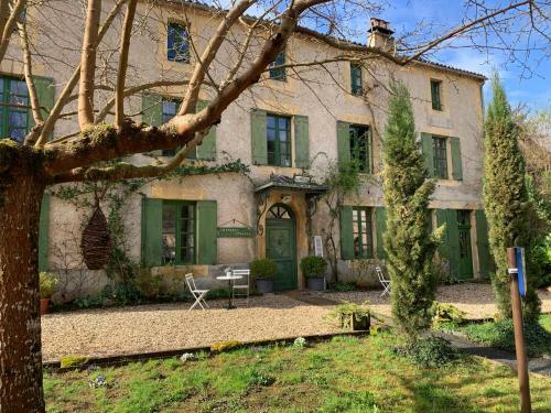 Bed & Breakfast Villa Marguerite Chambres Et Table D Hotes de Charme