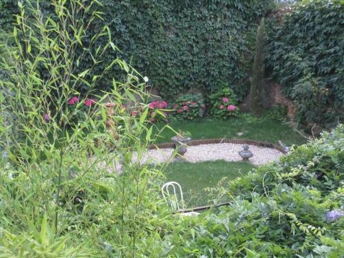 Bed & Breakfast Villa Marguerite Chambres Et Table D Hotes de Charme