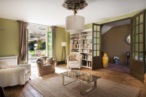 Bed & Breakfast Villa Marguerite Chambres Et Table D Hotes de Charme